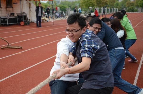 学生趣味项目拔河