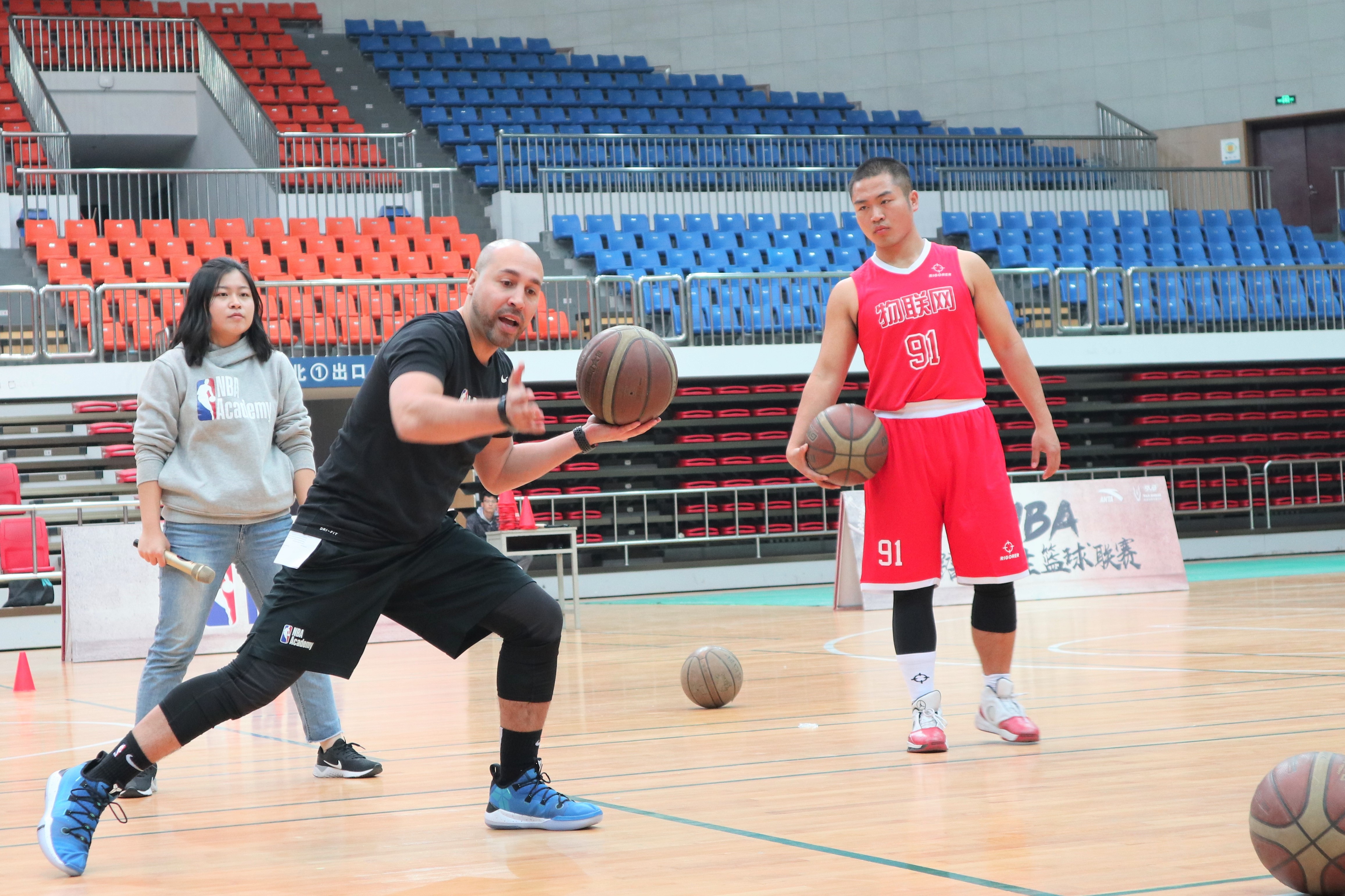 nba篮球教练为江南大学师生带来一堂公开课