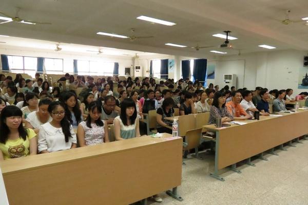 外国语学院党委换届大会现场