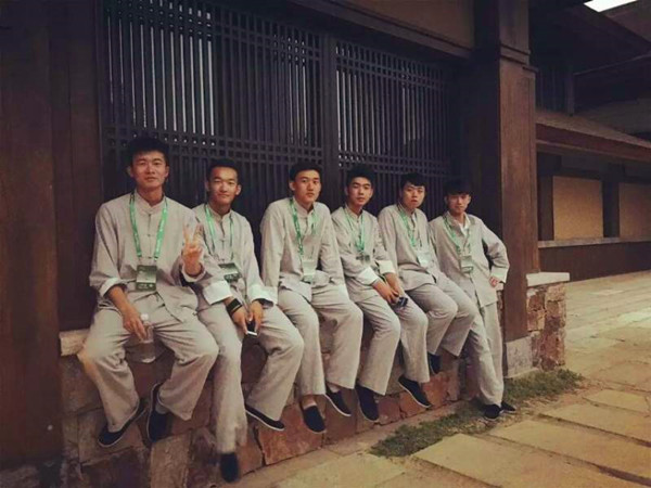 江南大学参与群演的志愿者