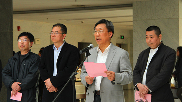 校党委副书记、纪委书记周小浦致辞