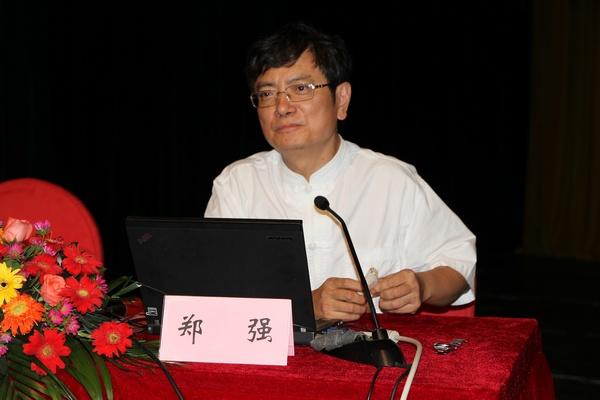 郑强教授耐心讲解