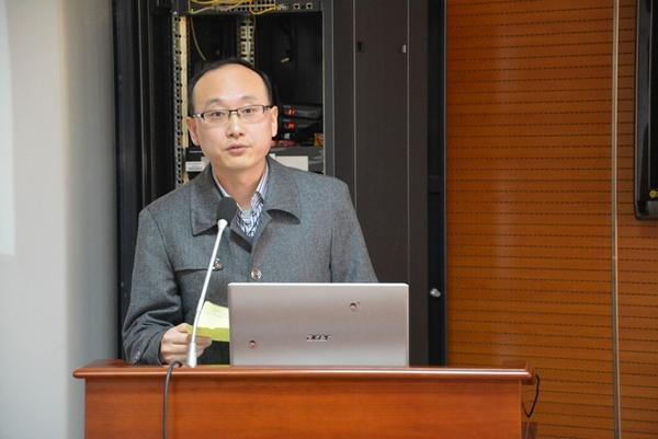企业家辅导员代表、无锡捷普电子有限公司运营总经理张海滨发言