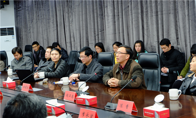 江南大学研究院副院长谢卫忠讲话