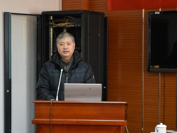 企业家辅导员代表、无锡兰德机电工程成套有限公司总经理陈浩发言