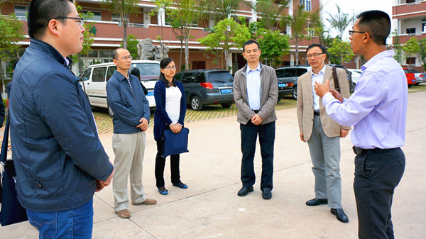 参观走访支教学校