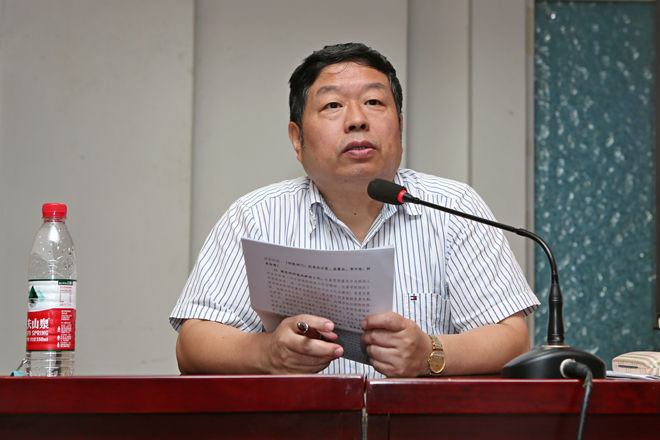 校长陈坚部署下半年党政工作要点