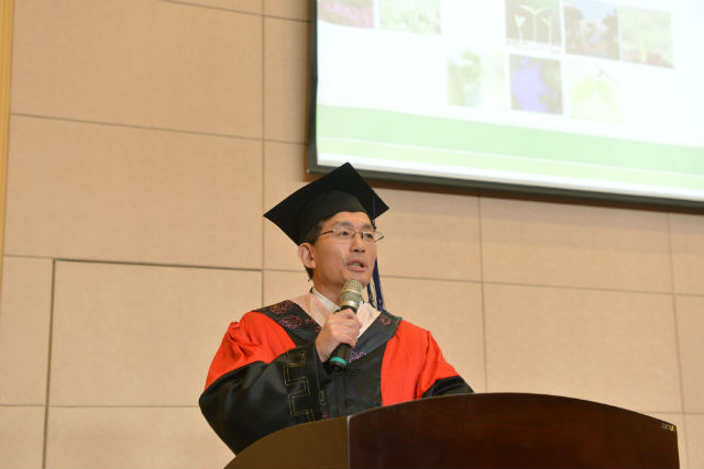 商学院院长滕乐法教授寄语毕业生