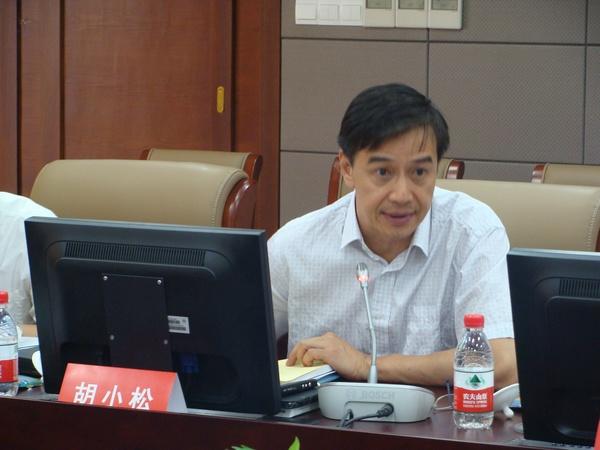 专家组成员、中国农业大学胡小松教授