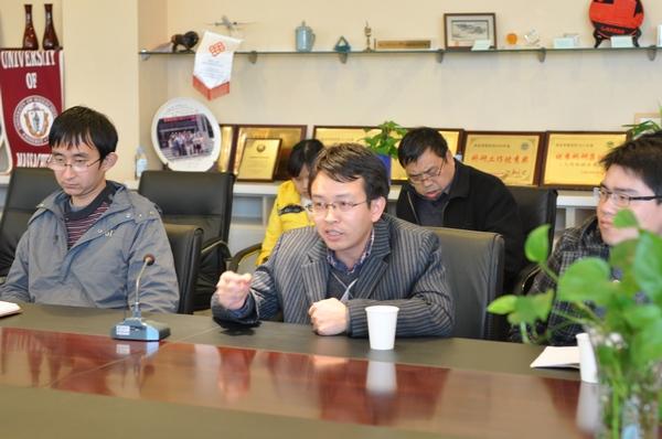 青年教师代表李兆丰副教授发言