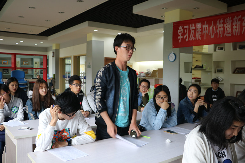 勤工助学学生座谈交流