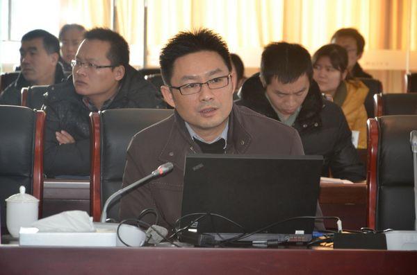 南京医科大学季勇教授做报告