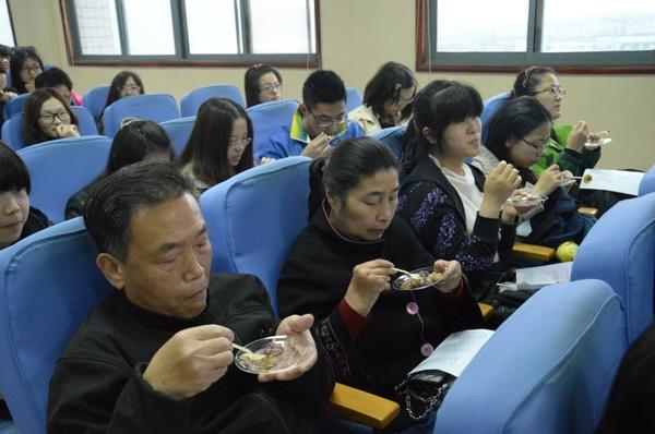 大众评委试吃