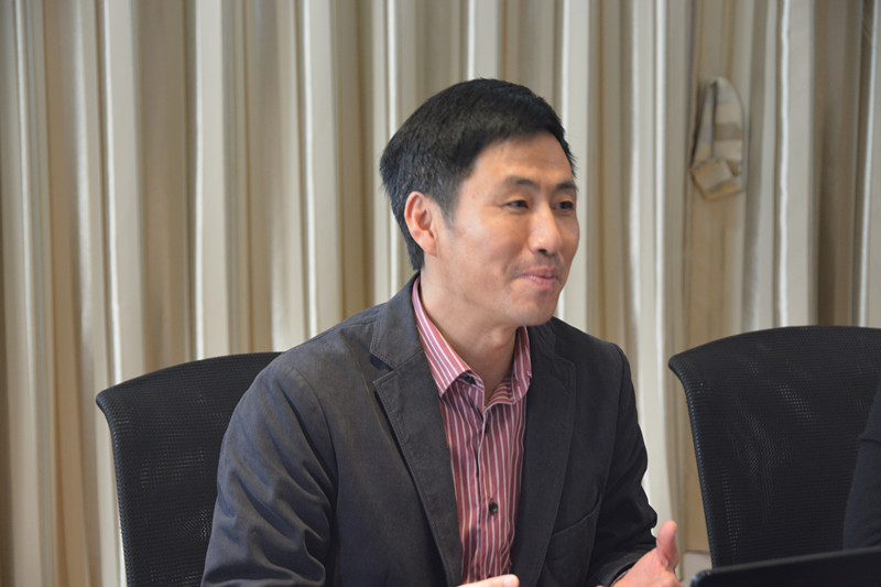 校党委常委、组织部部长戴月波作辅导报告