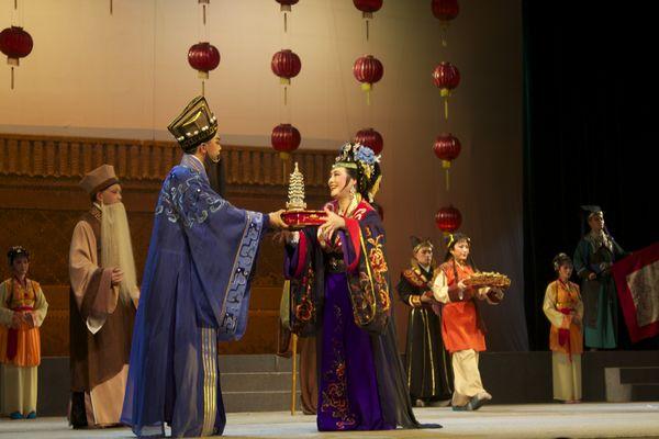高雅艺术进校园　新版经典锡剧《珍珠塔》受师生欢迎