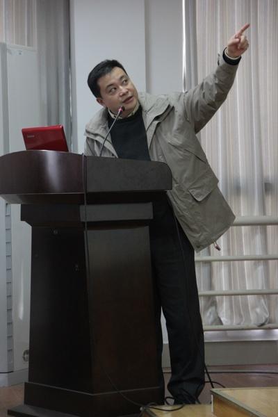 王克奇先生介绍公司产品