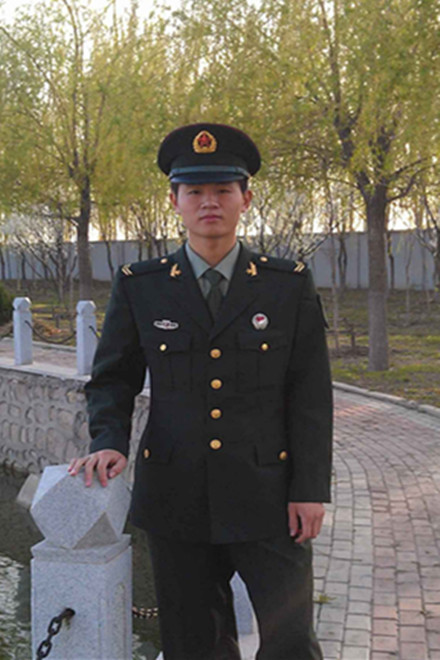 退伍学生代表马飞翔