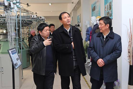 说明: 1参观针织技术工程研究中心