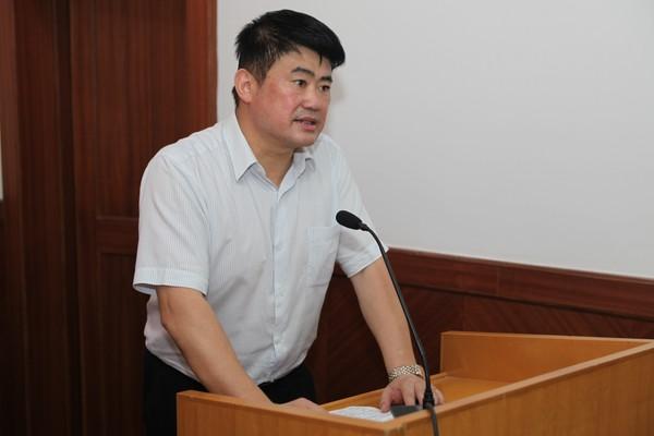 新任选会长金明校友讲话
