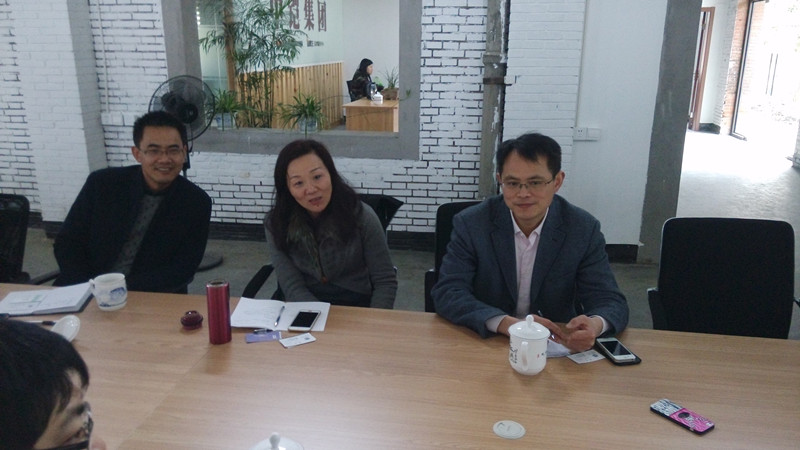 中铠集团董事长金为铠表达院企之间合作的想法