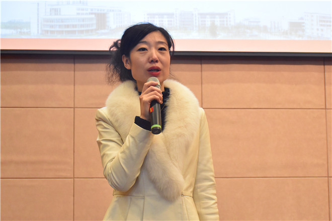 院党委副书记、副院长窦新华发表讲话