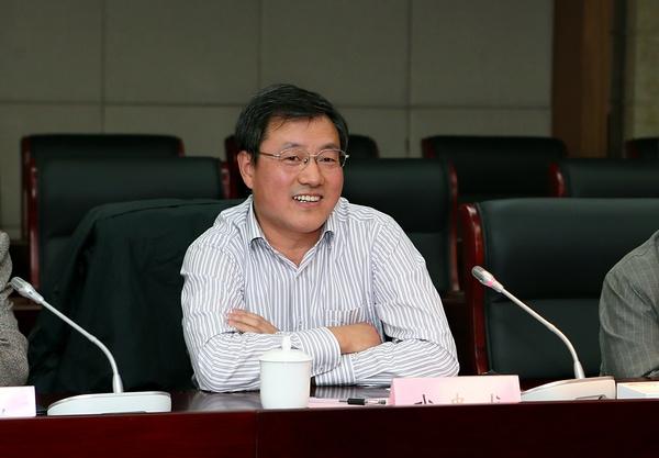 校党委书记武贵龙致欢迎词