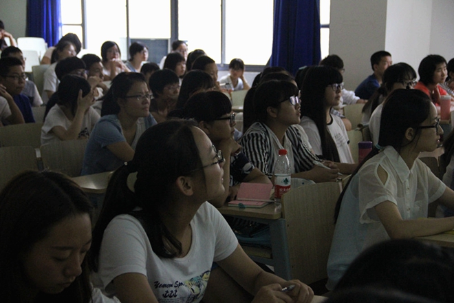2015级法学专业新生聆听讲座