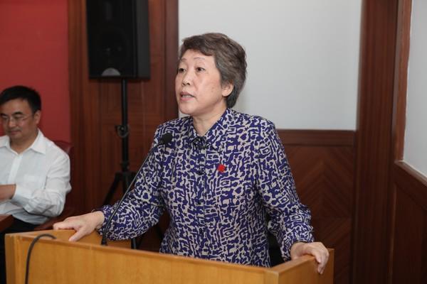 江南大学教育发展基金会王武理事长宣读南京校友会组织机构建议名单