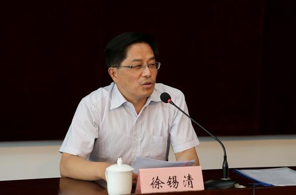 校党校专职副校长、组织部副部长徐锡清主持培训活动