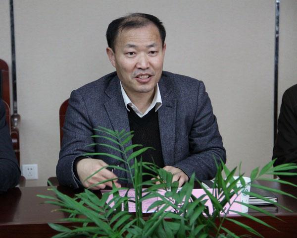 校长助理顾正彪讲话