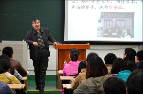 中科大少年班学院书记尹民为至善生作报告