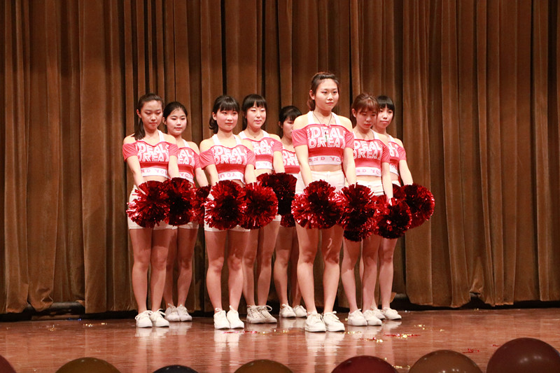 热情洋溢的队伍