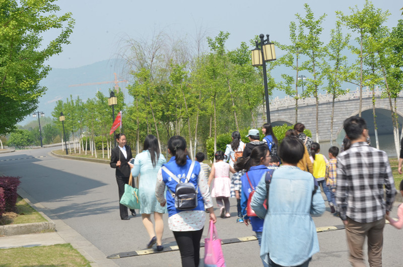 特邀校青协“导航江南”使者