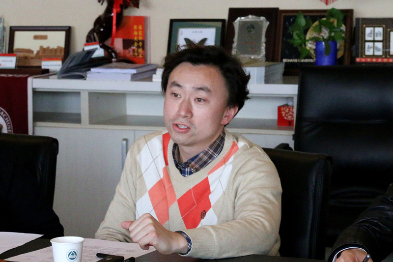 食品学院党委副书记与学生党支部书记互动交流