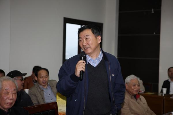 班主任代表郭贯新老师发言