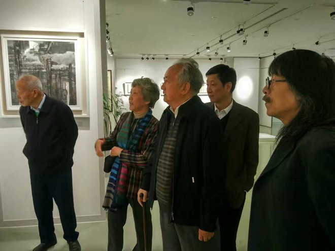 参观美术馆